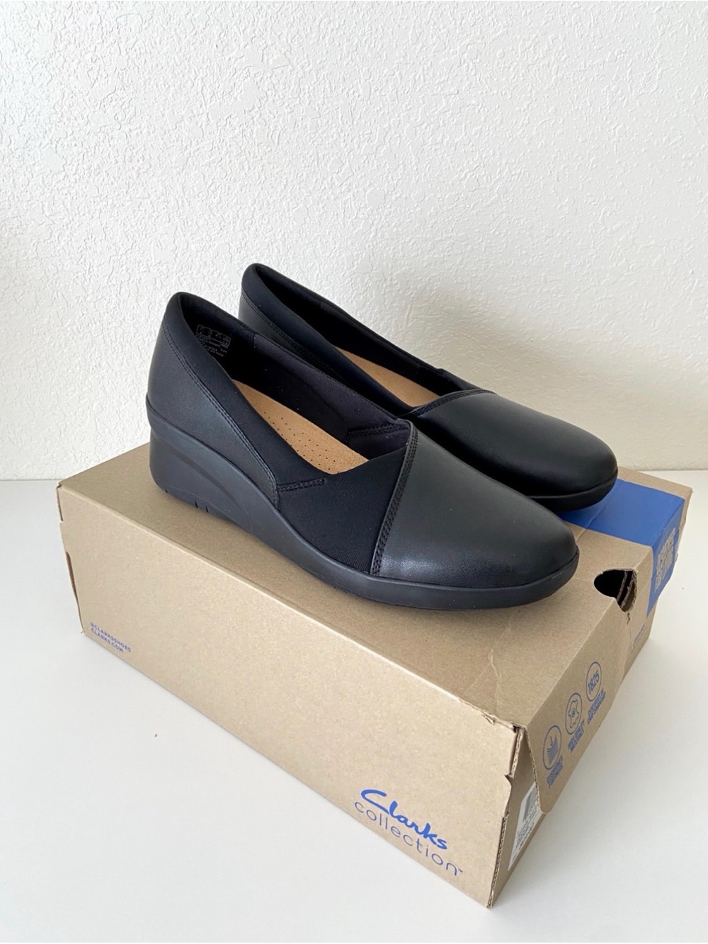Clarks Women's Black Wedge Slip-On Shoes size 10M